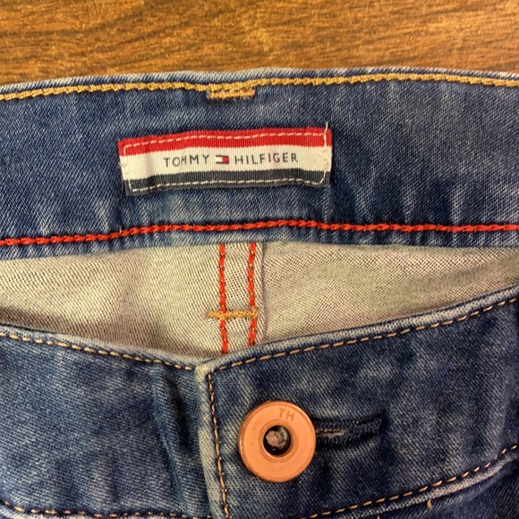 Tommy Hilfiger denim jeans, size 6, legging - Picture 2 of 3